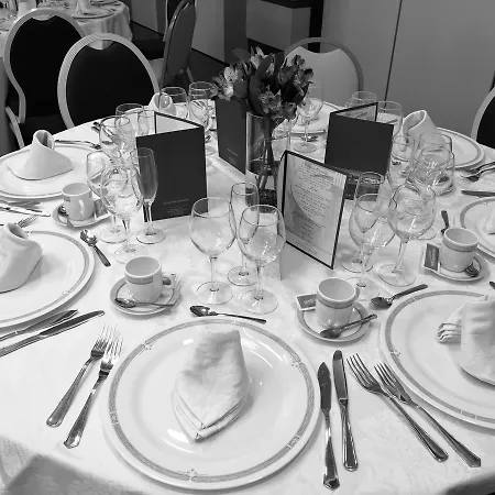 Fray Sebastian Hotel *